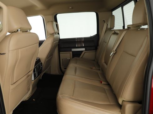 Used 2019 Ford F150 Lariat w/ Equipment Group 502A Luxury AWD/4WD image 11