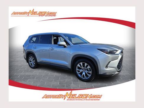 Used 2024 Toyota Grand Highlander Limited image 1