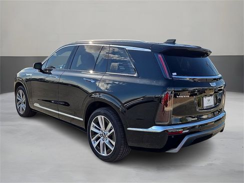New 2026 Cadillac Vistiq Luxury w/ LPO, Floor Liner Package image 3