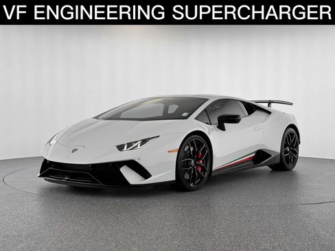 Used 2018 Lamborghini Huracan Performante AWD/4WD image 1