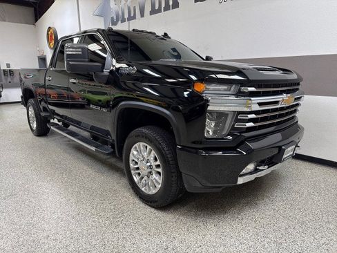 Used 2022 Chevrolet Silverado 3500 High Country w/ Z71 Off-Road Package image 48