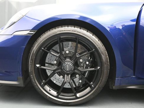 Certified 2022 Porsche 911 GT3 RWD image 6