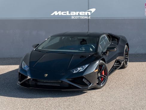 Used 2021 Lamborghini Huracan EVO RWD image 1