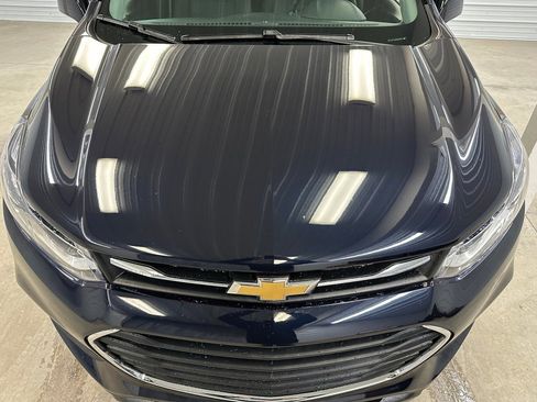 Certified 2021 Chevrolet Trax LS w/ Tint and Cruise Package image 34