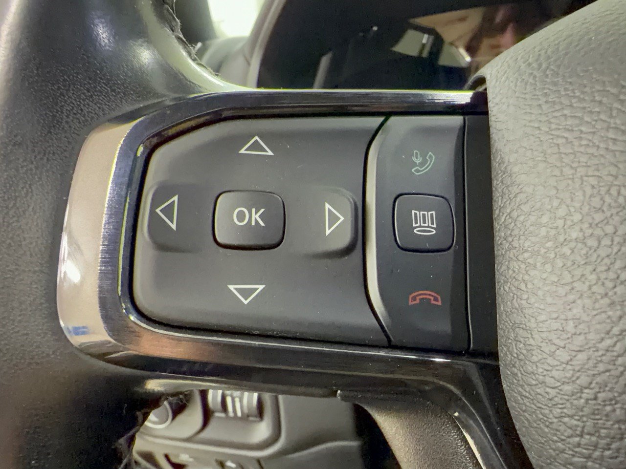 Used 2023 RAM 1500 Limited AWD/4WD image 18