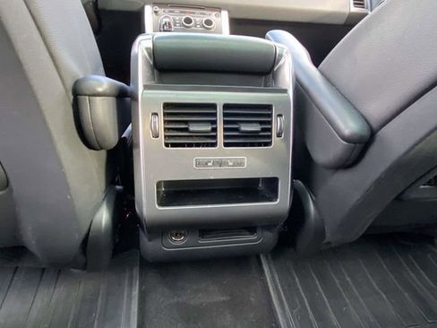 Used 2015 Land Rover Range Rover Sport SE image 10