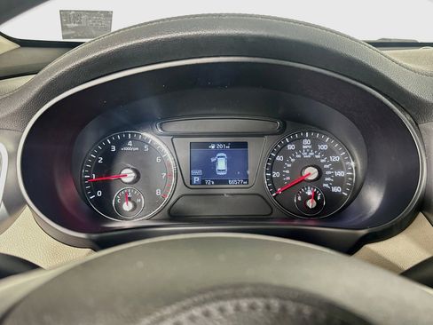 Used 2020 Kia Sorento LX FWD image 19
