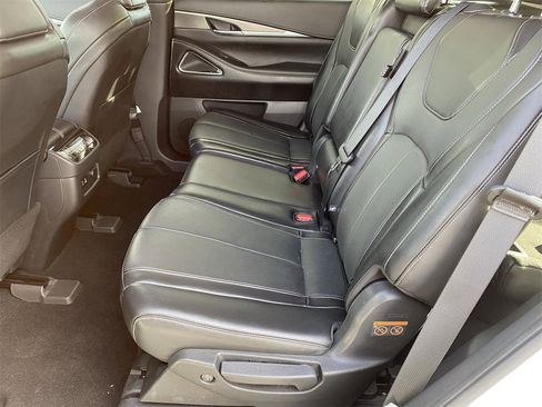 Certified 2022 INFINITI QX60 Luxe w/ Performance Audio Package image 15