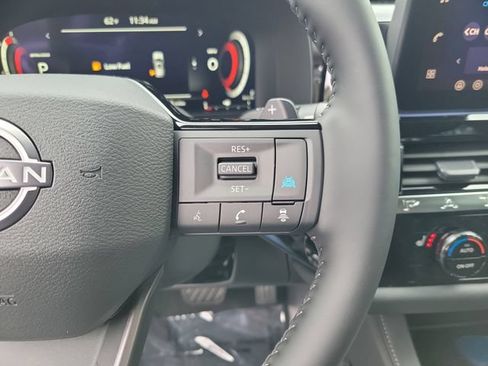 New 2026 Nissan Pathfinder SL FWD image 12