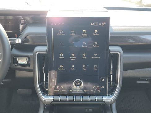 New 2026 GMC Yukon XL Elevation image 28