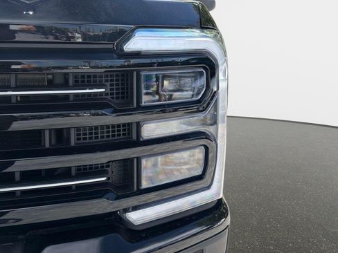 Used 2026 Ford F250 Platinum w/ FX4 Off-Road Package AWD/4WD image 9
