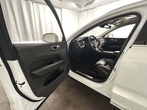 Used 2018 Volvo XC60 T6 Inscription w/ Luxury Seat Package image 23