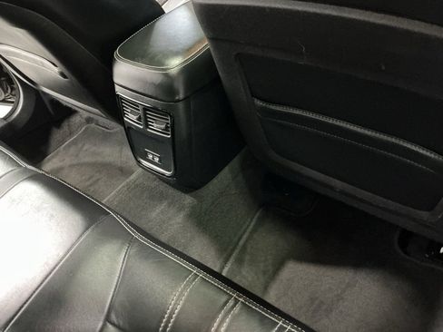 Used 2015 Chrysler 300 S image 23