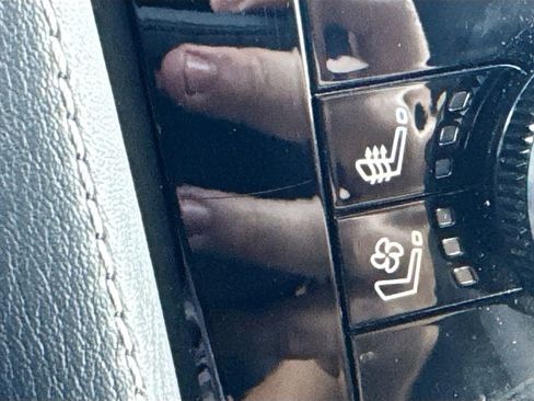 Used 2023 Nissan Armada Platinum w/ Captain's Chairs Package image 22