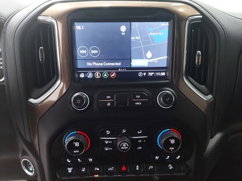 Used 2022 Chevrolet Silverado 3500 High Country w/ Z71 Off-Road Package image 12