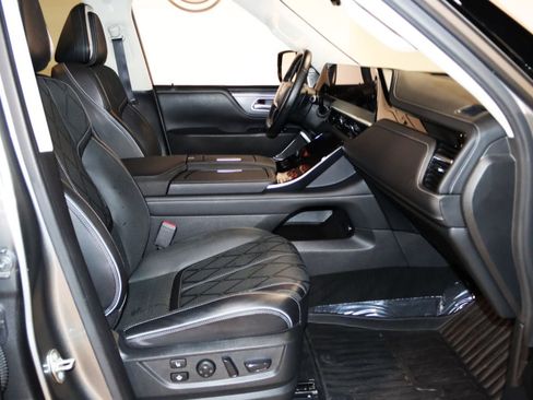Used 2025 INFINITI QX80 Sensory AWD/4WD image 62