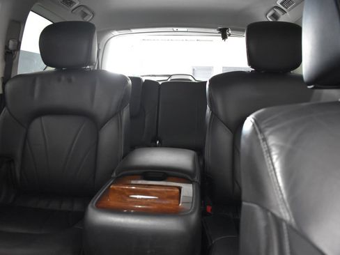 Used 2017 INFINITI QX80 4WD w/ Deluxe Technology Package image 34