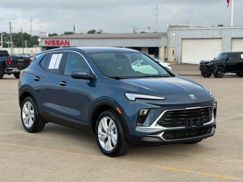 Used 2024 Buick Encore GX Preferred FWD image 6