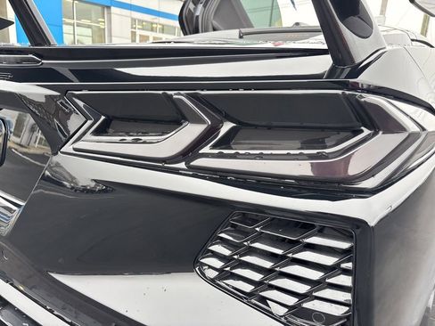 Used 2023 Chevrolet Corvette Stingray Convertible w/ Z51 Performance Package image 25
