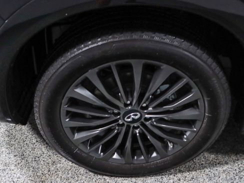 Used 2023 INFINITI QX80 Premium Select w/ Cargo Package RWD image 11