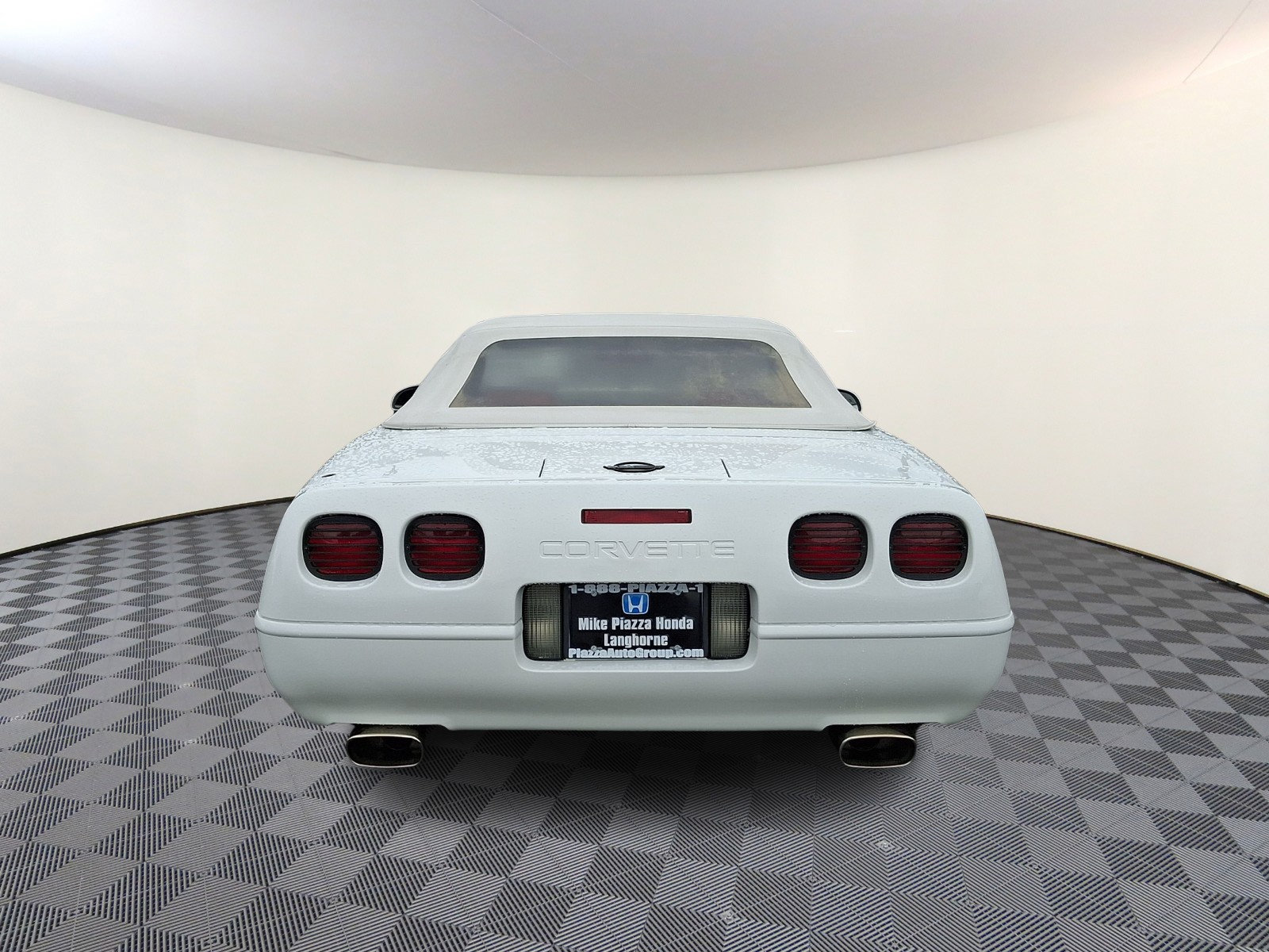 Used 1991 Chevrolet Corvette Convertible RWD image 6