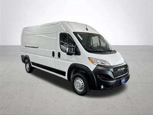 New 2026 RAM ProMaster 2500 w/ Premium Convenience Group FWD image 4