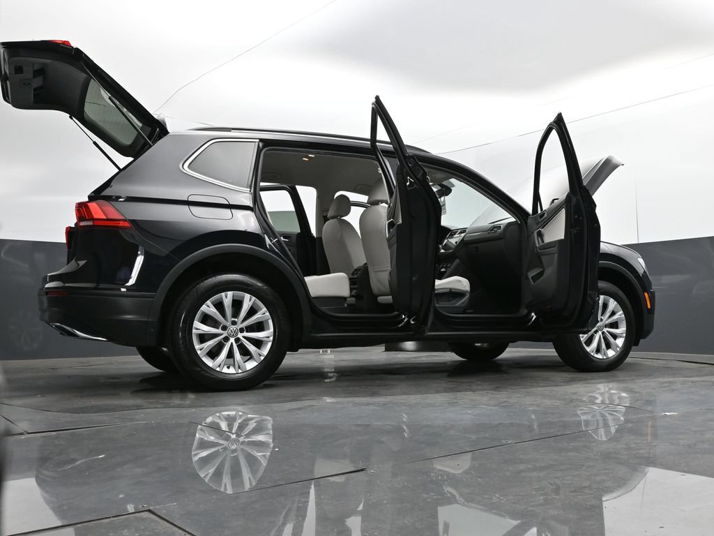 Used 2019 Volkswagen Tiguan SEL AWD/4WD image 34