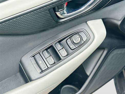 Used 2022 Subaru Outback Premium image 17