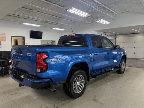 Used 2023 Chevrolet Colorado LT w/ LT Convenience Package II image 6