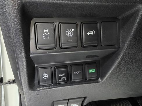 Used 2017 Nissan Rogue SL w/ SL Premium Package AWD/4WD image 15