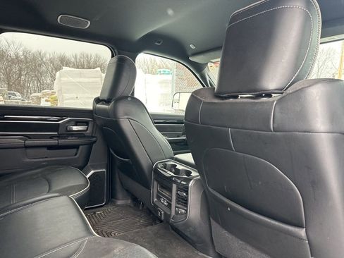 Used 2021 RAM 2500 Laramie w/ Night Edition image 13