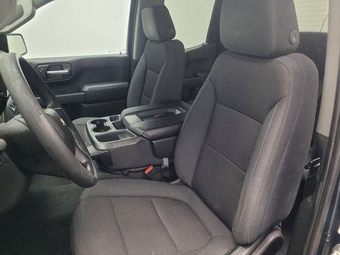 Used 2020 Chevrolet Silverado 1500 Custom w/ Custom Convenience Package image 17