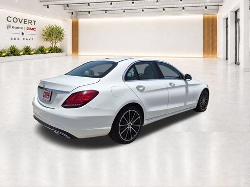Used 2021 Mercedes-Benz C 300 Sedan image 11