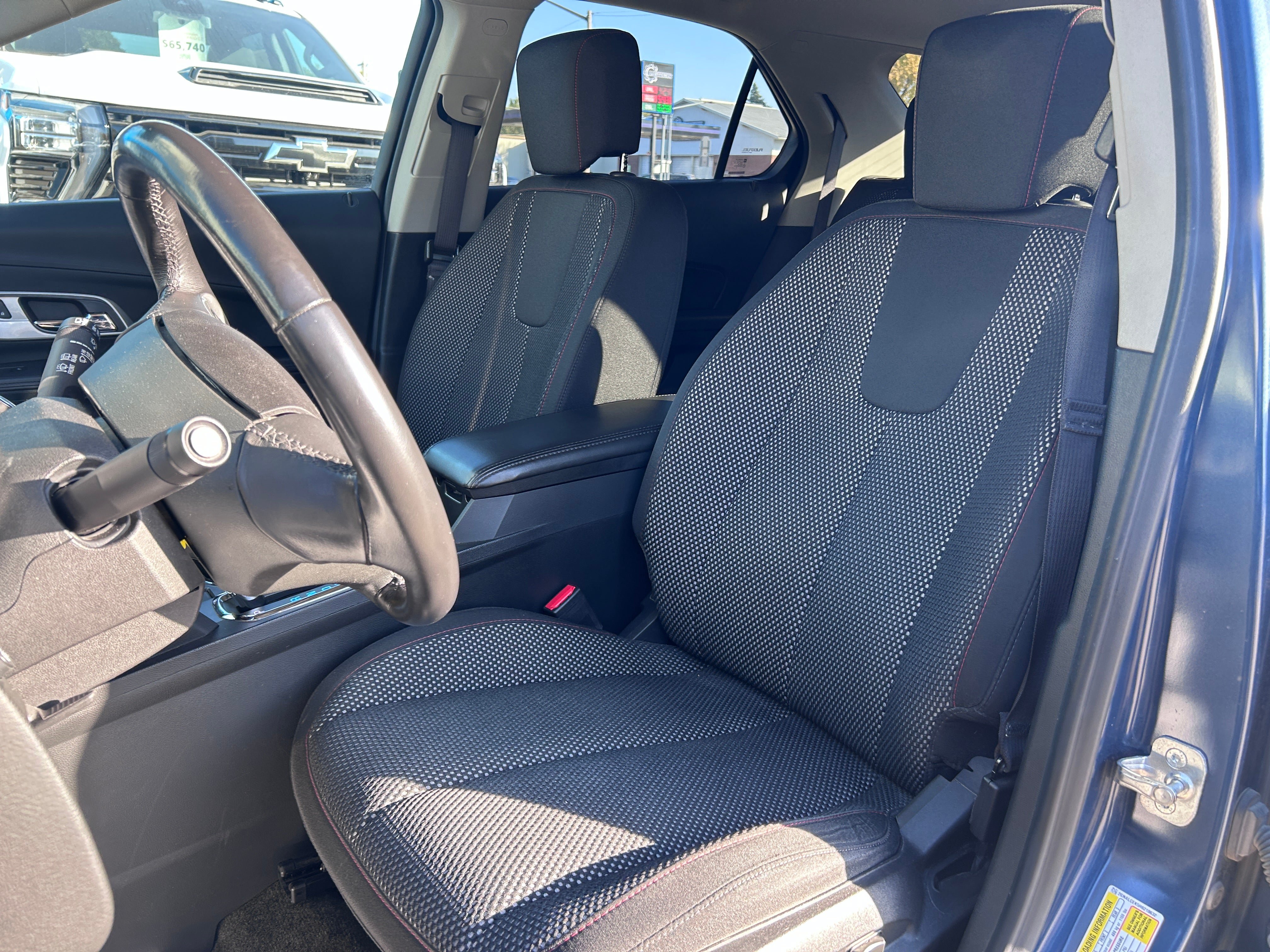 Used 2017 Chevrolet Equinox LT w/ Convenience Package FWD image 16