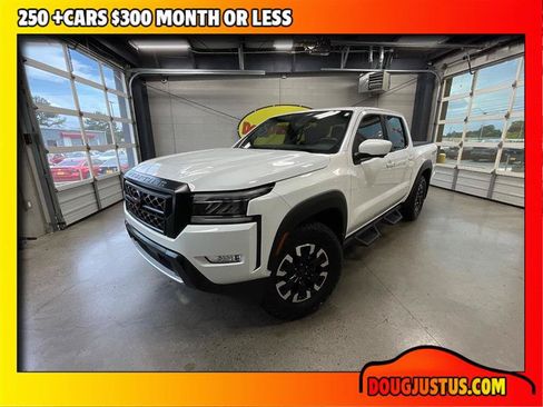 Used 2022 Nissan Frontier Pro-X RWD image 1
