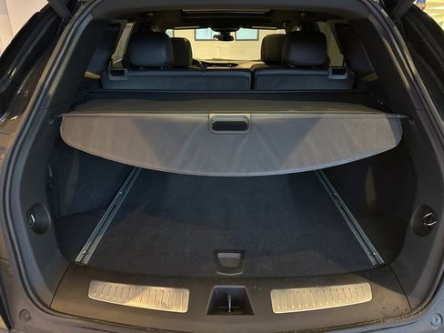 Used 2025 Cadillac XT5 Premium Luxury image 9