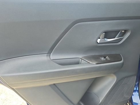New 2026 Nissan Kicks SR w/ SR Premium Package FWD image 15