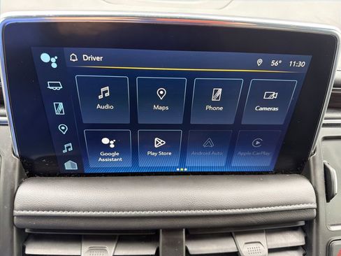 Used 2023 Chevrolet Suburban LT w/ Luxury Package image 23