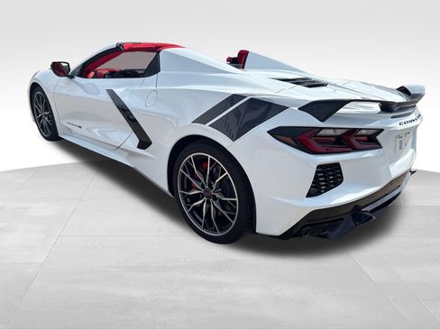 Used 2024 Chevrolet Corvette Stingray Premium Conv w/ Z51 Performance Package RWD image 17