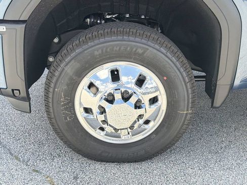 New 2026 GMC Sierra 3500 Denali w/ Denali Reserve Package AWD/4WD image 22
