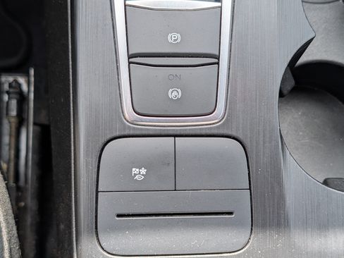 Used 2023 Ford Escape ST-Line Select AWD/4WD image 32