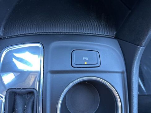 Used 2024 Chevrolet Equinox LT image 24