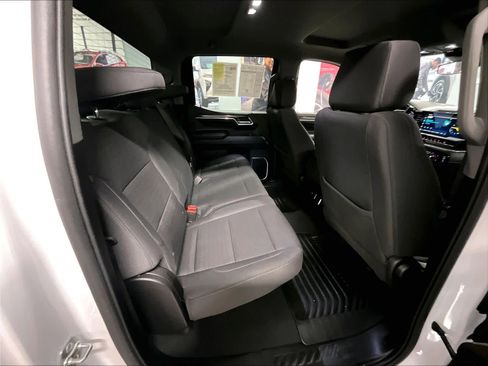 Used 2025 Chevrolet Silverado 1500 LT image 16