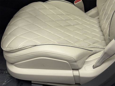 Used 2022 Mercedes-Benz S 500 4MATIC w/ Warmth & Comfort Package image 40