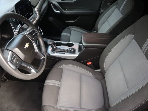Used 2023 Chevrolet Blazer LT image 37