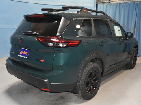 New 2026 Nissan Rogue SV AWD/4WD image 22