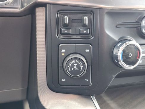 Used 2024 Ford F150 Platinum w/ Equipment Group 703A Plus AWD/4WD image 20
