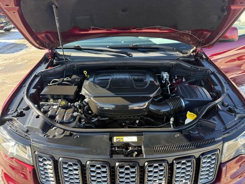 Used 2017 Jeep Grand Cherokee Altitude image 61