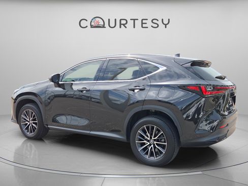 Used 2023 Lexus NX 250 FWD w/ Towing Package (2000 Lbs) image 3