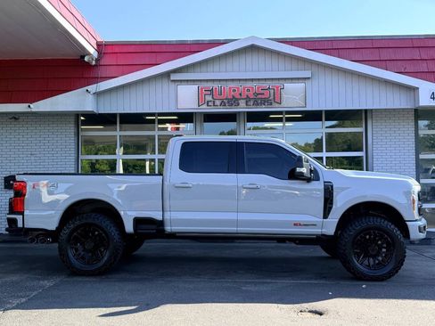 Used 2025 Ford F250 Platinum AWD/4WD image 2